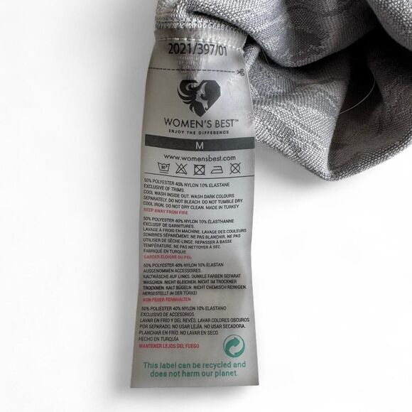 Size Medium Women’s Best leggings in a grey and white patterned design‎ 🩶 - Picture 4 of 5